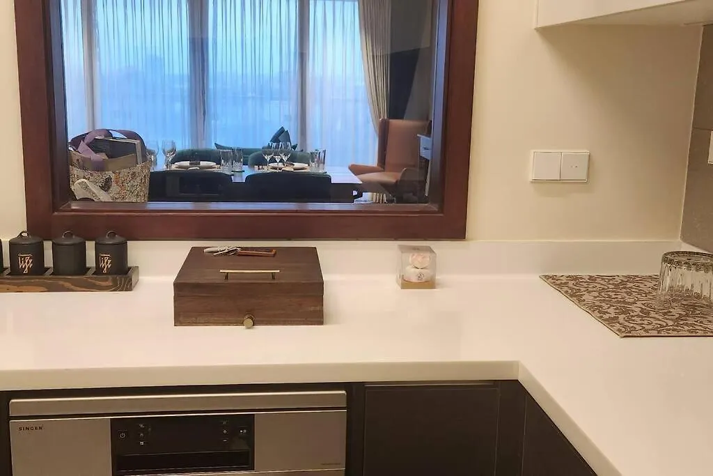 Two-Bedroom Luxury Apartment 可倫坡