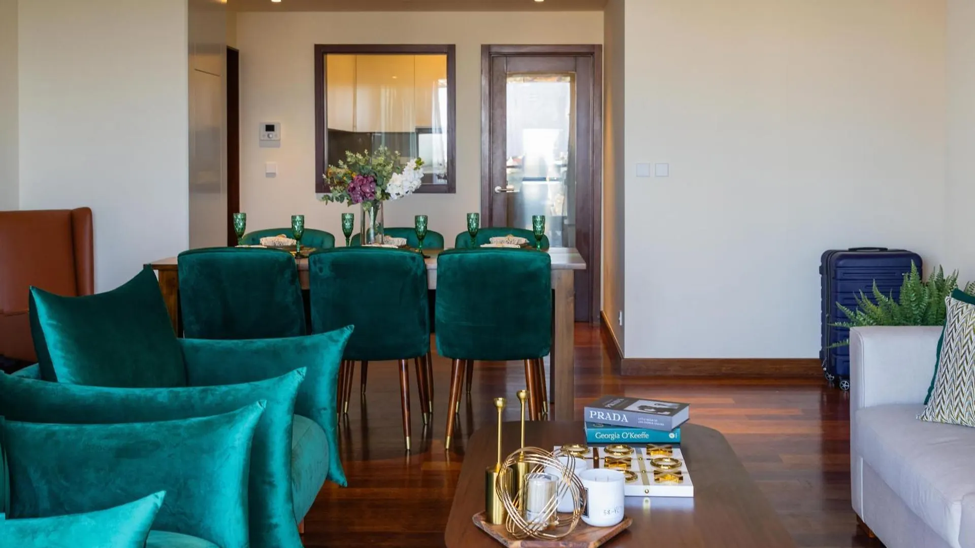 Two-Bedroom Luxury Apartment 可倫坡